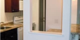 Saratoga Garden Apartments Gallery 15