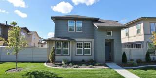 Immaculate Home in Harris Ranch Gallery 1