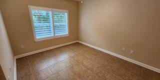 50% off this beautiful 2/2 Bouchelle Condo with private garage, see details* Gallery 6