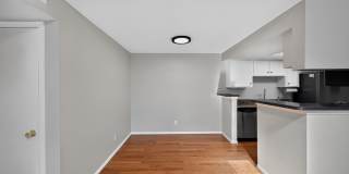 Charming 2BR Condo in Denver - Available NOW! Gallery 11