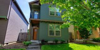 Three bedroom house in Hazel Dell - Built in 2014 Gallery 1