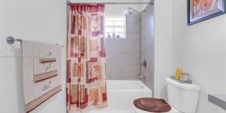 424 NE 4th Ave Gallery 31