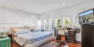 10090 Bay Harbor Ter Gallery 36