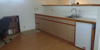 Large partly furnished house in Pearl City - PET FRIENDLY! Gallery 19