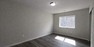 Spacious 4-Bedroom Home with Balcony and Fenced Yard in Marysville Gallery 35