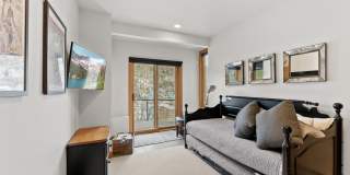 265 Ontario Avenue Gallery 29