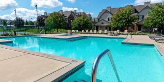 River Oaks Apartments Gallery 17