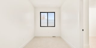 LUX 3BD, 4BA Sunnyside Home with Office and 2-Car Garage Gallery 22