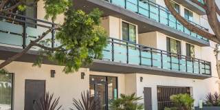 1115 SM Apartments Gallery 13
