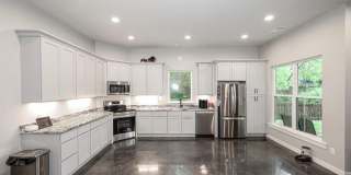 New Rental 3/2 in The Heart of Benton Gallery 6