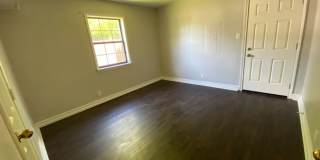 1107 Esma - Greenville Gallery 8