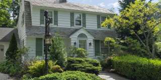 292 Lake Avenue Gallery 1