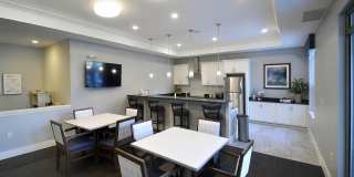 Oaks of Shorewood Apartments - 55+ Active Adult Apartment Homes Gallery 12