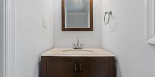 Single-Level 3 Bedroom Rental Near Downtown Hampton Gallery 13