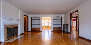 Gorgeous 5 Bedroom / 4.5 Bath Home located right off Happy Hollow Blvd! Gallery 7