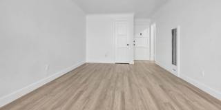 Newly Renovated Studio on 2nd Street- Alamitos Beach Gallery 10