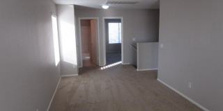 Nice 3 bedroom with pool and three car garage! Gallery 9