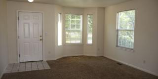 Cozy & Spacious 3-Bedroom Townhome In Fort Collins Cozy & Spacious 3-Bedroom Townhome In Fort Collins Gallery 4