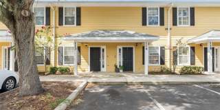2927 SW 35TH Place Gallery 1