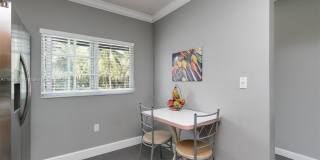 4020 Crystal Lake Dr Gallery 4