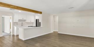544 W 17th Pl Gallery 6