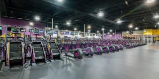 The Ivy Club Gallery 15