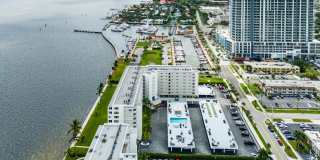 301 Lake Shore Drive unit: 411 Gallery 31