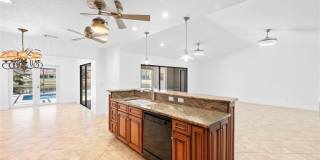 3074 NE Loquat Lane Gallery 7