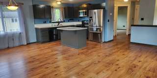 Desirable Home Located In Silverdale Gallery 1