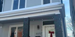 4 BED 3.5 BATH RENOVATED HOUSE WITH AC LAUNDRY OUTDOOR SPACE! Gallery 1