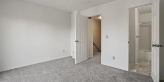Charming 2bd/1.5ba SE Boise Townhome w/Pool Gallery 8