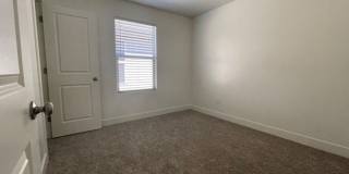 Desert Bluff 4 Bed Home! Gallery 11