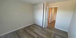 GREAT OAKLEY 3 BEDROOM, 2.5 BATHROOM, PLUS LOFT! NEW UPGRADES TO BE COMPLETED THE END OF THE MONTH OF JULY UPON VACANCY! Gallery 11