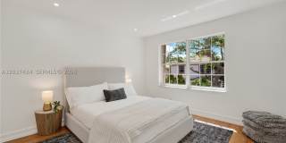 1251 Hayes St Gallery 28