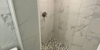 1725 Monument St. Gallery 21