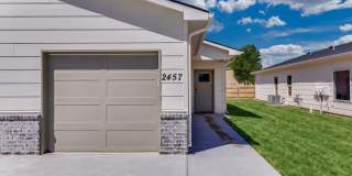 Beautiful Three Bedroom, Two Bathroom Gallery 4