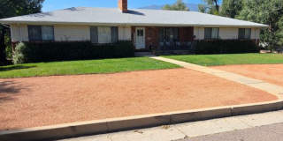 Spacious Westside 2 Bed Ranch - All Utilities Included Gallery 1