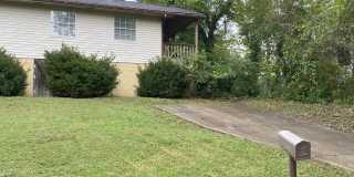 208 Waltham Pl Gallery 1
