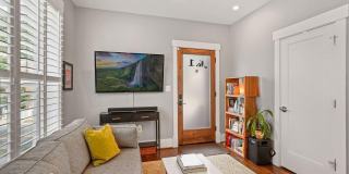 509 FRANKLIN Street NE Gallery 3
