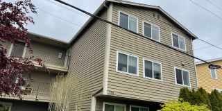 Bright & Spacious Top-Floor Condo in Greenwood! Gallery 16