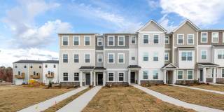 Stunning 3/3.5 Townhome in SE Raleigh Gallery 3
