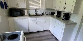 Beautiful 3 Bedroom 2 bath home Gallery 8