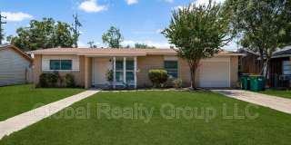 121 Rosewood Drive Gallery 1