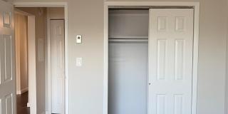 99-105 W Hoffman Avenue unit: Apt A Gallery 8