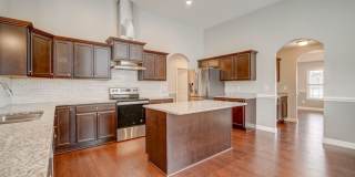 Wonderful Home On Large Lot seconds away from Lake Lyman. , District 5 Schools Gallery 1