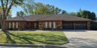 1307 East Pinion Road Gallery 1