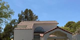 TWO BEDROOM TOWNHOME IN THE LAKES WITH GARAGE AND ATTACHED CARPORT TWO BEDROOM TOWNHOME IN THE LAKES WITH GARAGE AND ATTACHED CARPORT Gallery 1