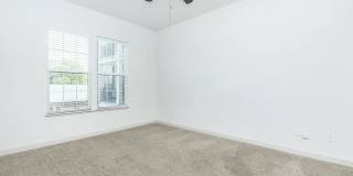 1810 Belcourt Gallery 10