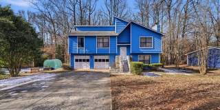 Stunning 3BR/3BA Home with Bonus Room  2-Car Garage! Gallery 1