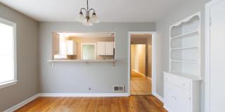 6149 Broadway Street Gallery 4